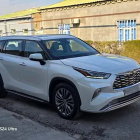 Toyota Highlander 2022