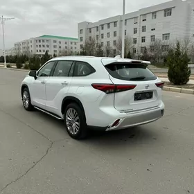 Toyota Highlander 2020