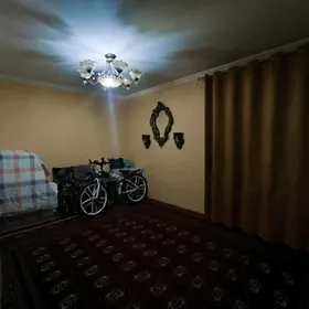 Квартира, Jay