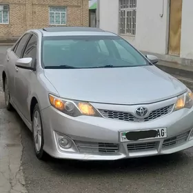 Toyota Camry 2012