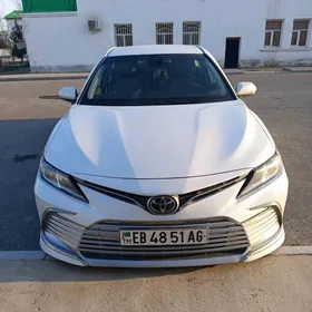 Toyota Camry 2022