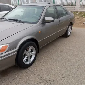 Toyota Camry 1997