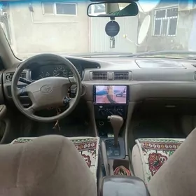 Toyota Camry 1997