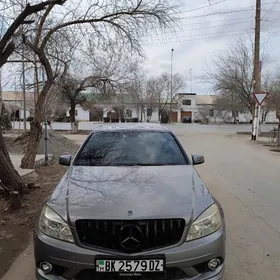 Mercedes-Benz C300 2009