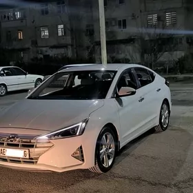 Hyundai Elantra 2019