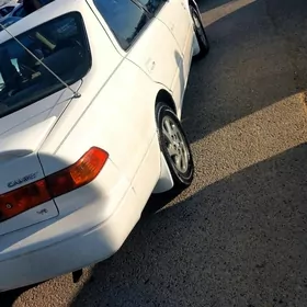 Toyota Camry 2000