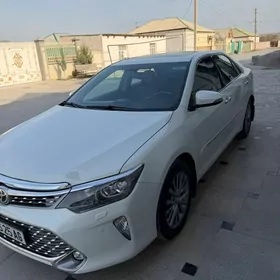 Toyota Camry 2017