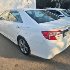 Toyota Camry 2013