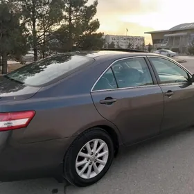 Toyota Camry 2011