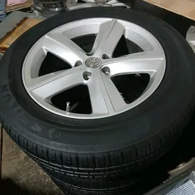 Siena 235 60 18 Disga Teker