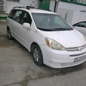 Toyota Sienna 2005
