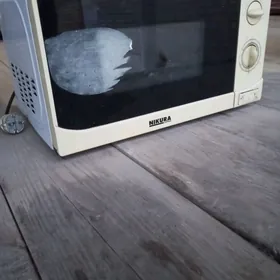 Nikura mikrowolnowka