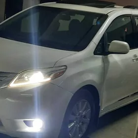 Toyota Sienna 2017