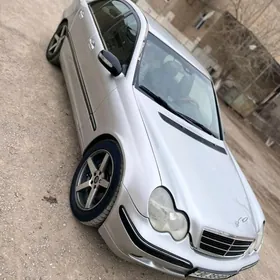 Mercedes-Benz 230E 2002