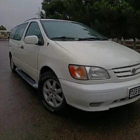 Toyota Sienna 2002