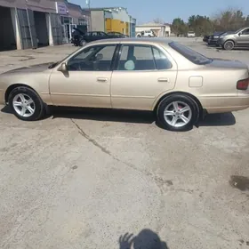 Toyota Camry 1993
