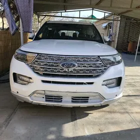 Ford Explorer 2021