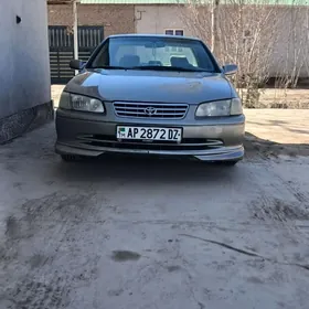 Toyota Camry 2001