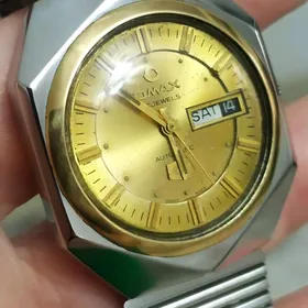 Sagat Часы Швейцария OMAX