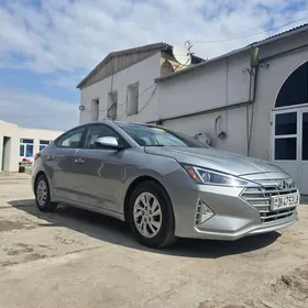 Hyundai Elantra 2020