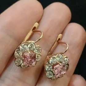 gyzyl gadymy gulakalka