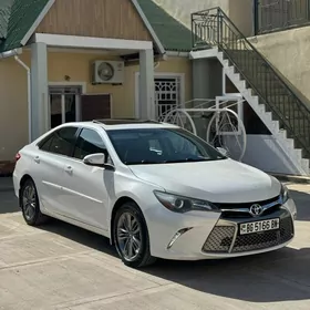 Toyota Camry 2016