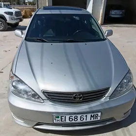 Toyota Camry 2004
