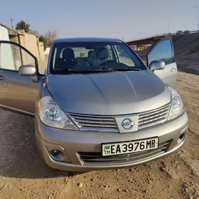 Nissan Versa 2010