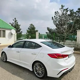 Hyundai Elantra 2018
