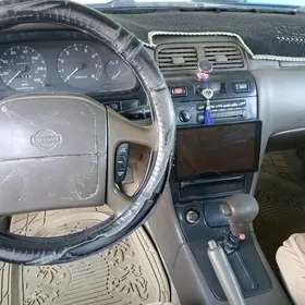 Nissan Maxima 1995