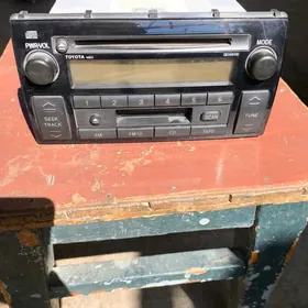 Завод.магнитофон Toyota