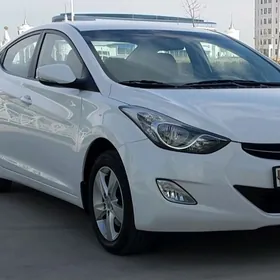 Hyundai Elantra 2012