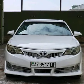 Toyota Camry 2014