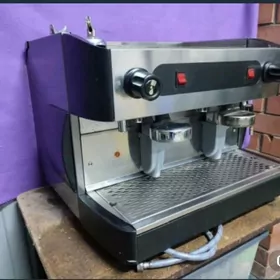 Кофемашина двугрупнная