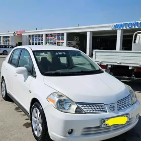 Nissan Tiida 2007