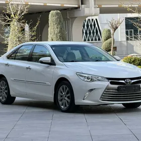 Toyota Camry 2017