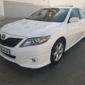 Toyota Camry 2011
