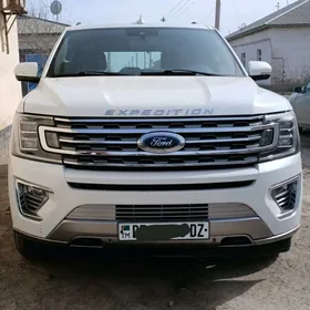 Ford Expedition 2022