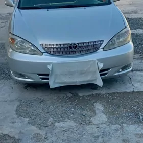 Toyota Camry 2004