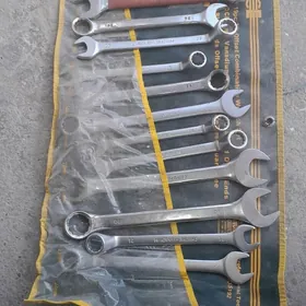 Комплект ключлар