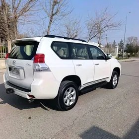 Toyota Land Cruiser Prado 2012