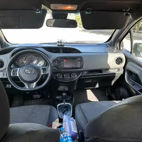 Toyota Yaris 2017