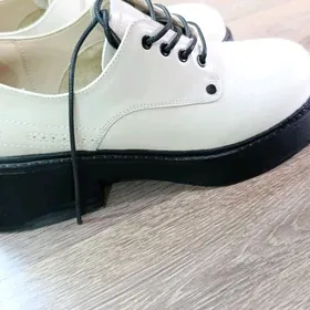 Женские кожаные туфли