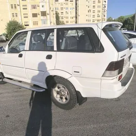 SsangYong Musso 1998