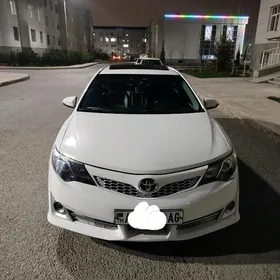 Toyota Camry 2013