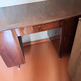 Стол письменный