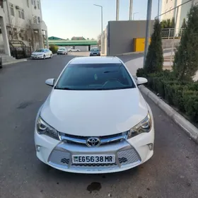 Toyota Camry 2016