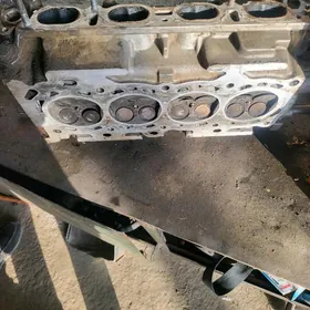 2003 korolla galowka 18 motor