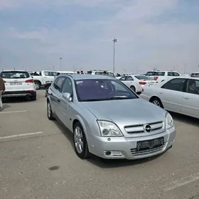 Opel Signum 2004