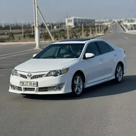 Toyota Camry 2012